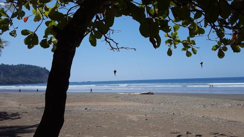 Room2Board Surf Camp Jaco Costa Rica